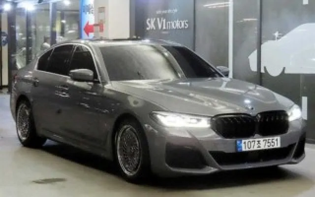 수원중고차할부조건 5시리즈 (G30) 520i M 스포츠 매물 사진 9 - 2022/03 59,753km