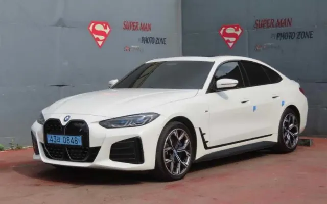 수원중고차할부조건 i4 eDrive 40 매물 사진 2 - 2023/02 99,600km